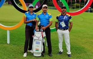 Diksha Dagar, Col. Narinder Dagar & Sundeep Verma (coach) at the venue