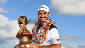 Gaganjeet Bhullar with Fiji International trophy
