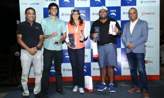 From L to R, Arun Murugappan, Director, Chola Finance & Investments with the 3 winners, Shiv Moola, Norraine Faizal & Varun Mammen along with Navnit Nakra, CEO, One Plus