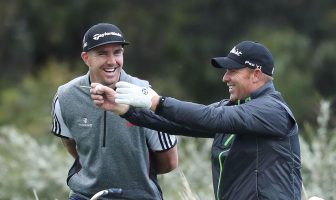 Kevin Pietersen & Shane Warne enjoying a round of golf