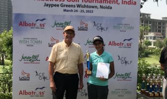 Jon Volz with Cat. B Winner Kashika Mishra