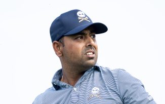 Lahiri propels team to 2nd place at LIV opener