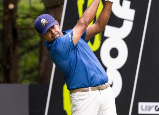 Lahiri Narrowly Misses LIV Win!